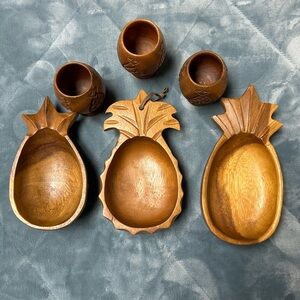Lot of 6 wooden pineapple vessels